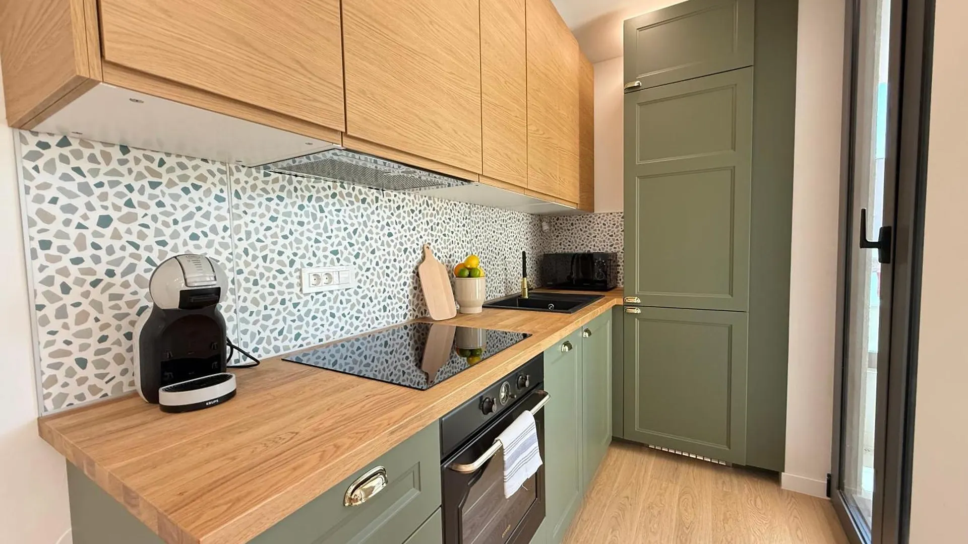 Arborea, Luxury Apartment With Private Yard Zara Croazia