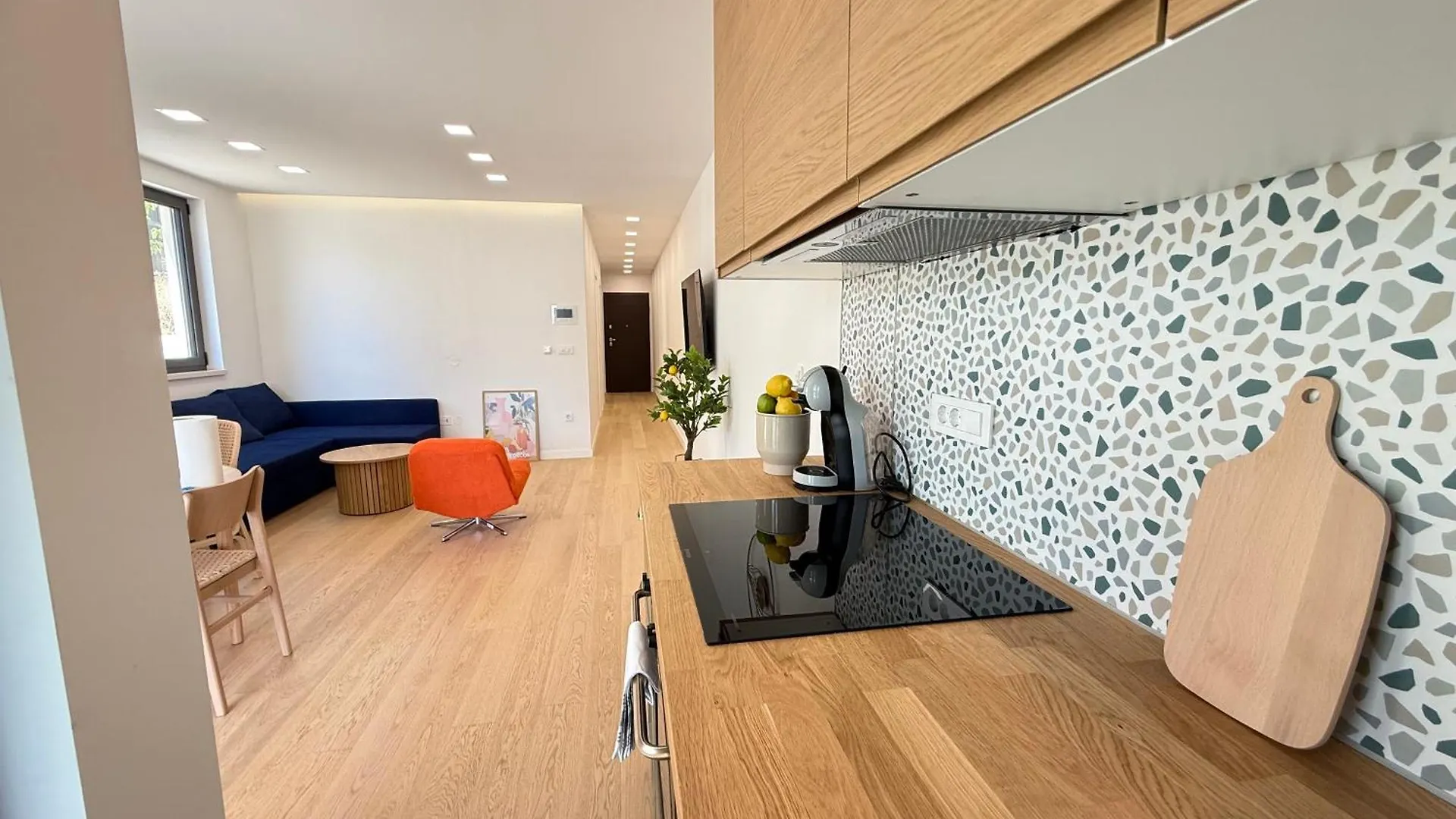 Arborea, Luxury Apartment With Private Yard Zara